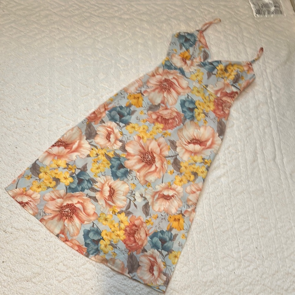 Forever 21 Blue and Yellow Spaghetti Strap Sundress